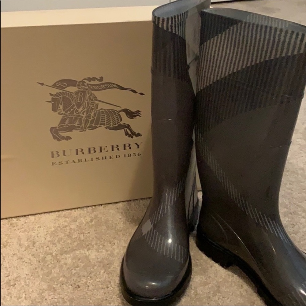 Authentic Burberry rain boots